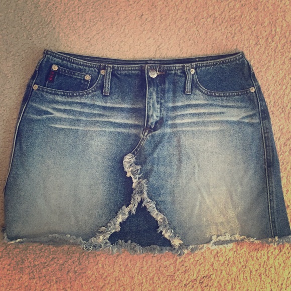 Mudd blue jean skirt. Size 11 - Picture 1 of 5
